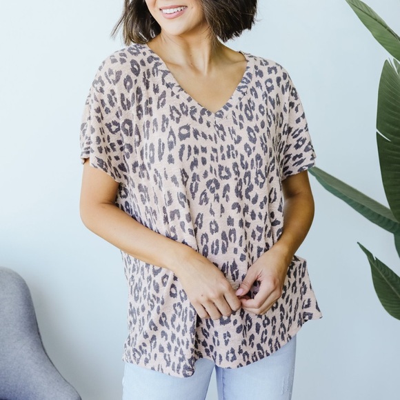 Leap of Faith V-Neck Knit Top in Blush - Picture 3 of 12